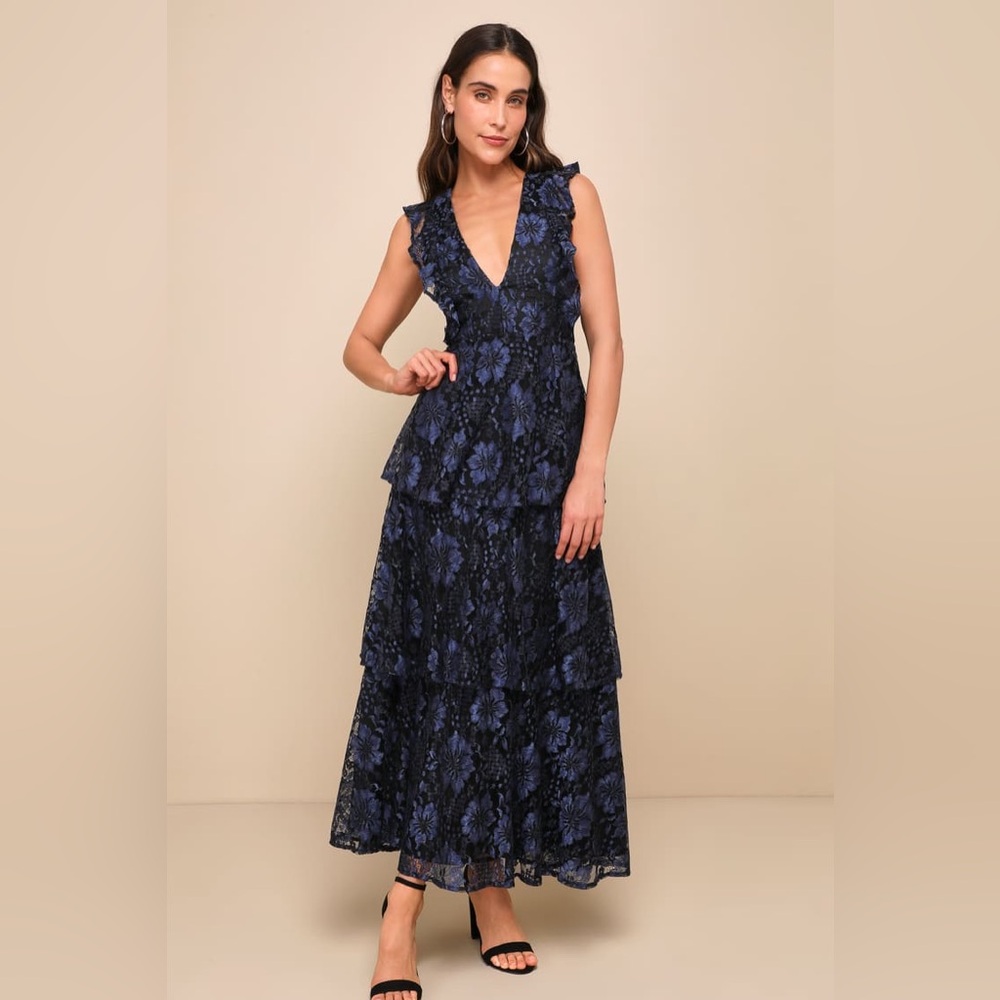 Lulus Molinetto Navy‎ Blue Lace Ruffled Tiered Sleeveless Maxi Dress size Small